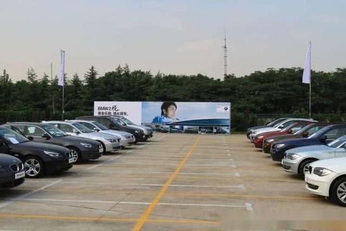 广东二手车市寒潮来袭 昔日豪车贱卖无人问津，行业寒冬何解？