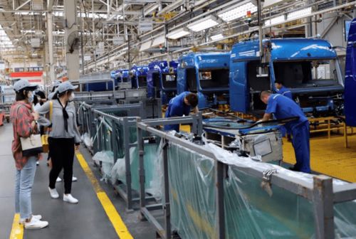 欧曼重卡1-8月销售业绩亮眼，同比增长57%